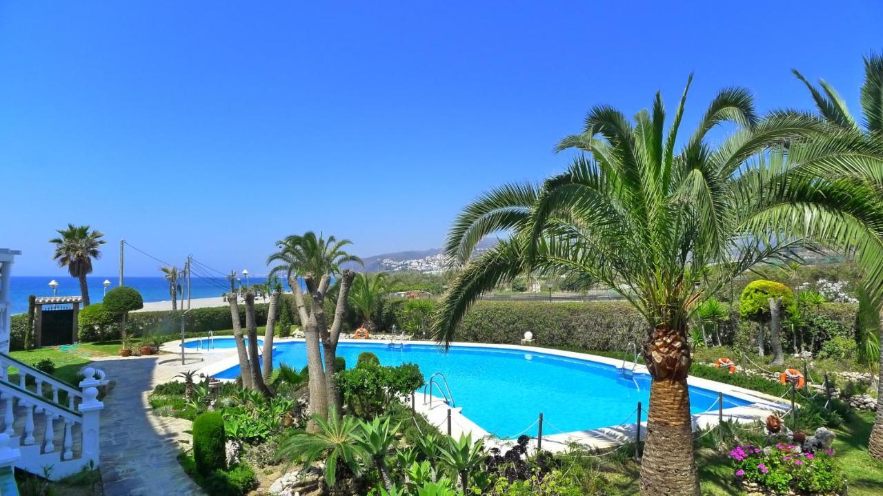 Stella Maris - Sleeps 4 Apartment Nerja Exterior photo
